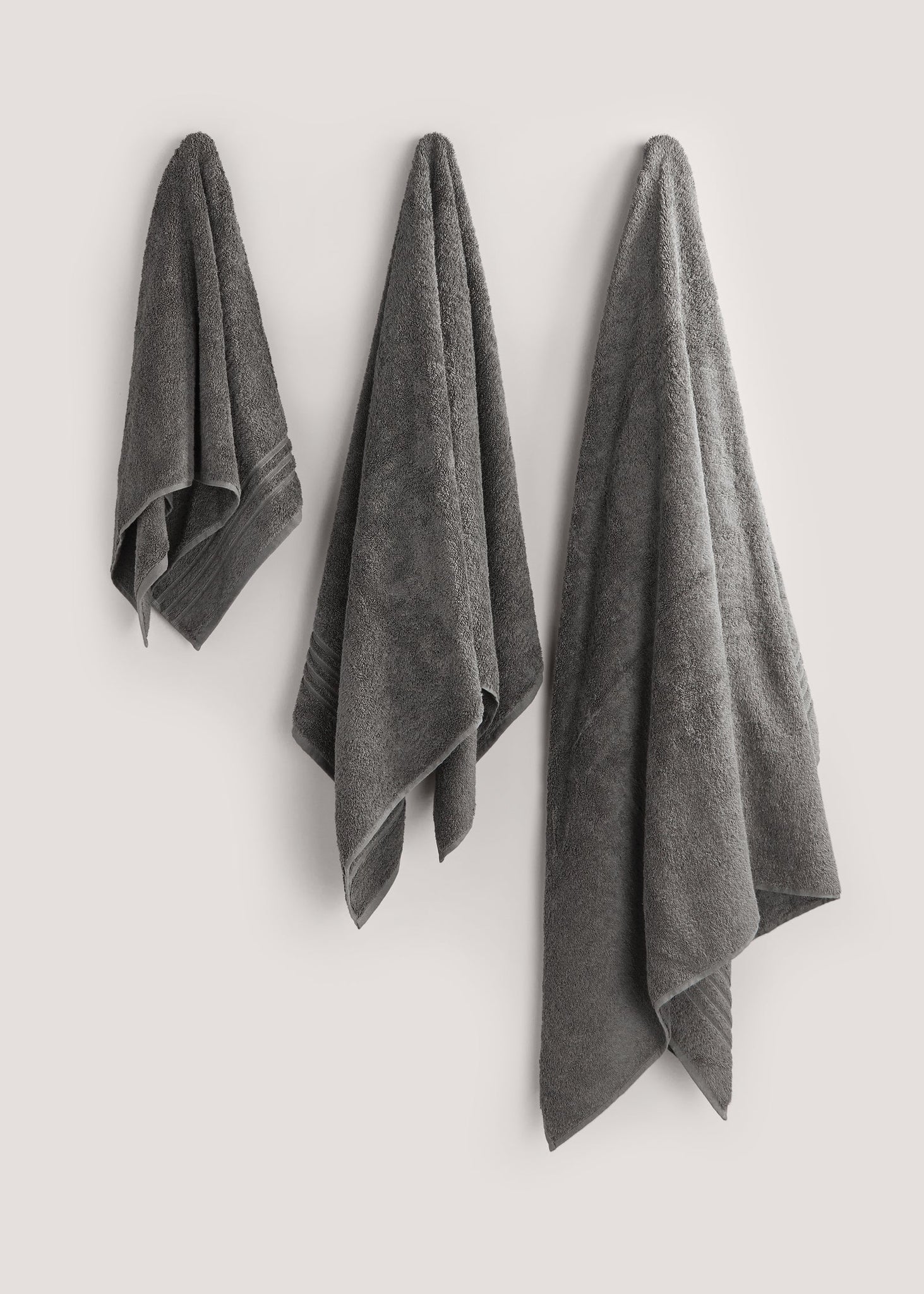 Dark Grey 100% Egyptian Cotton Towels  M173584