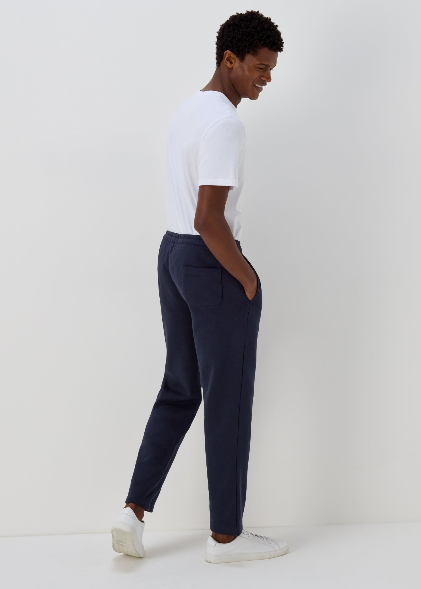 Navy Essential Straight Fit Joggers  M270428