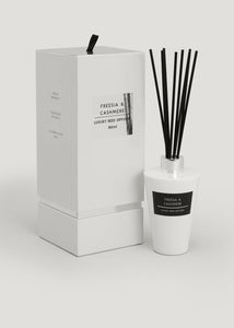 Freesia & Cashmere Reed Diffuser (180ml) White M698230