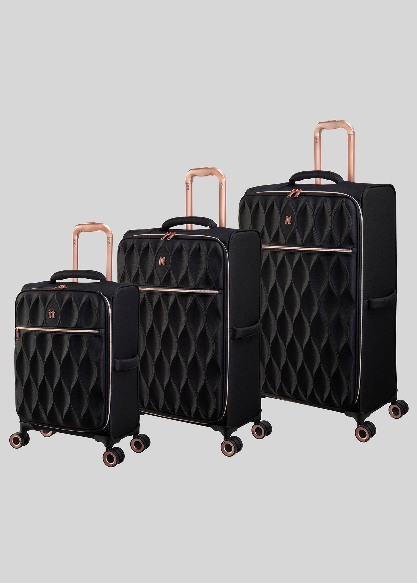 IT Luggage Black Enliven Suitcase  M472564