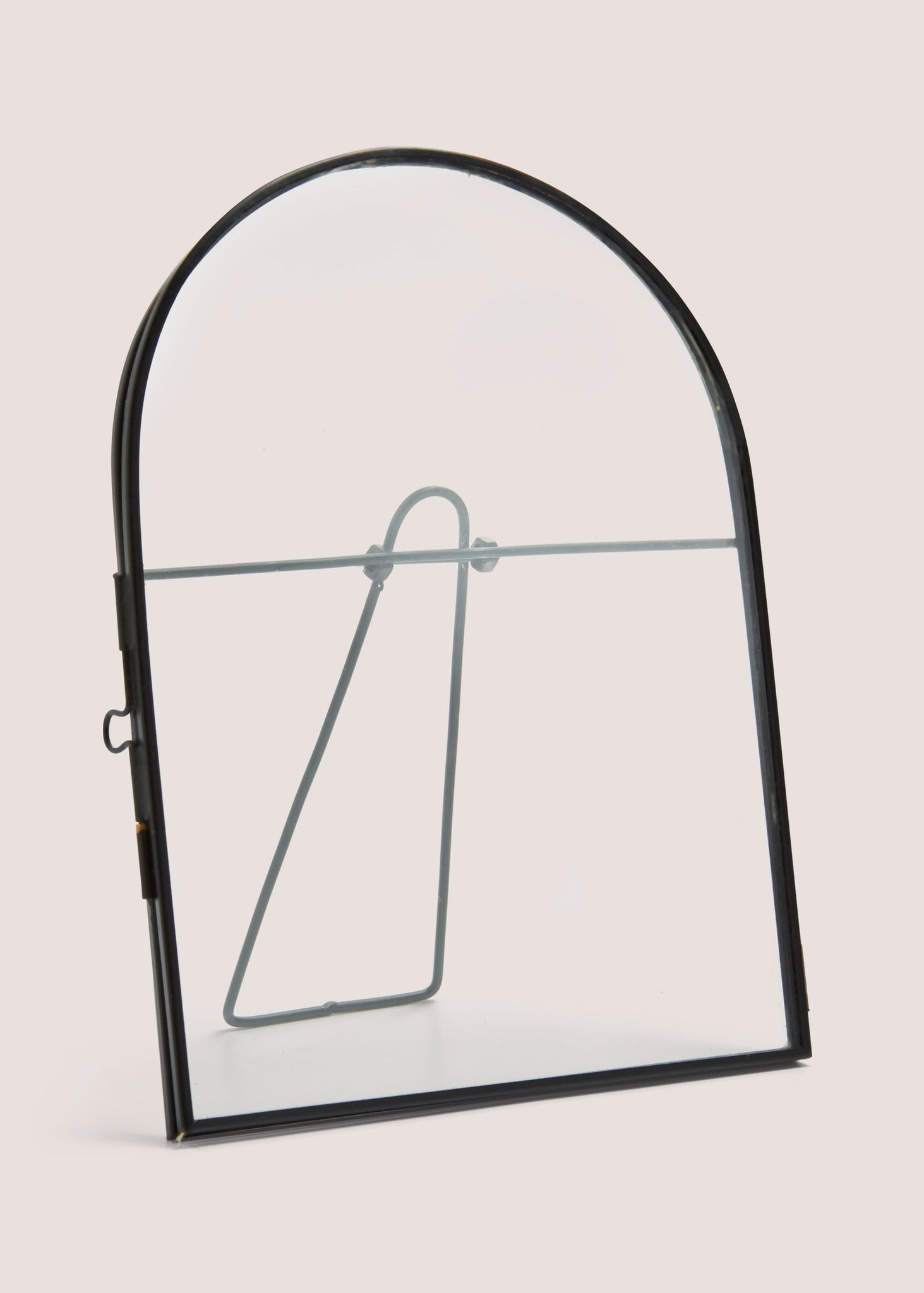 Black Metal Frame Arch (4 x 6”.) M698178