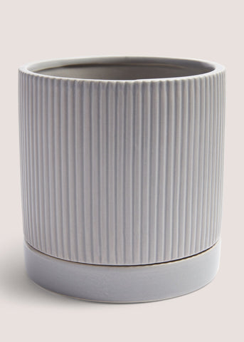 Grey Ribbed Ceramic Planter (15cm x 15cm x 15cm) M698270