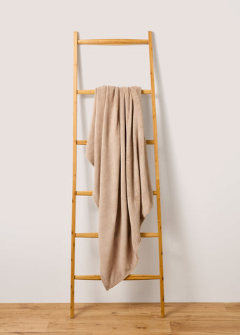 Beige Plain Throw (130cm x 150cm) M494205