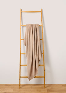 Beige Plain Throw (130cm x 150cm) M494052