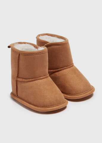 Baby Tan Snug Boot (Newborn-18mths)  C303776