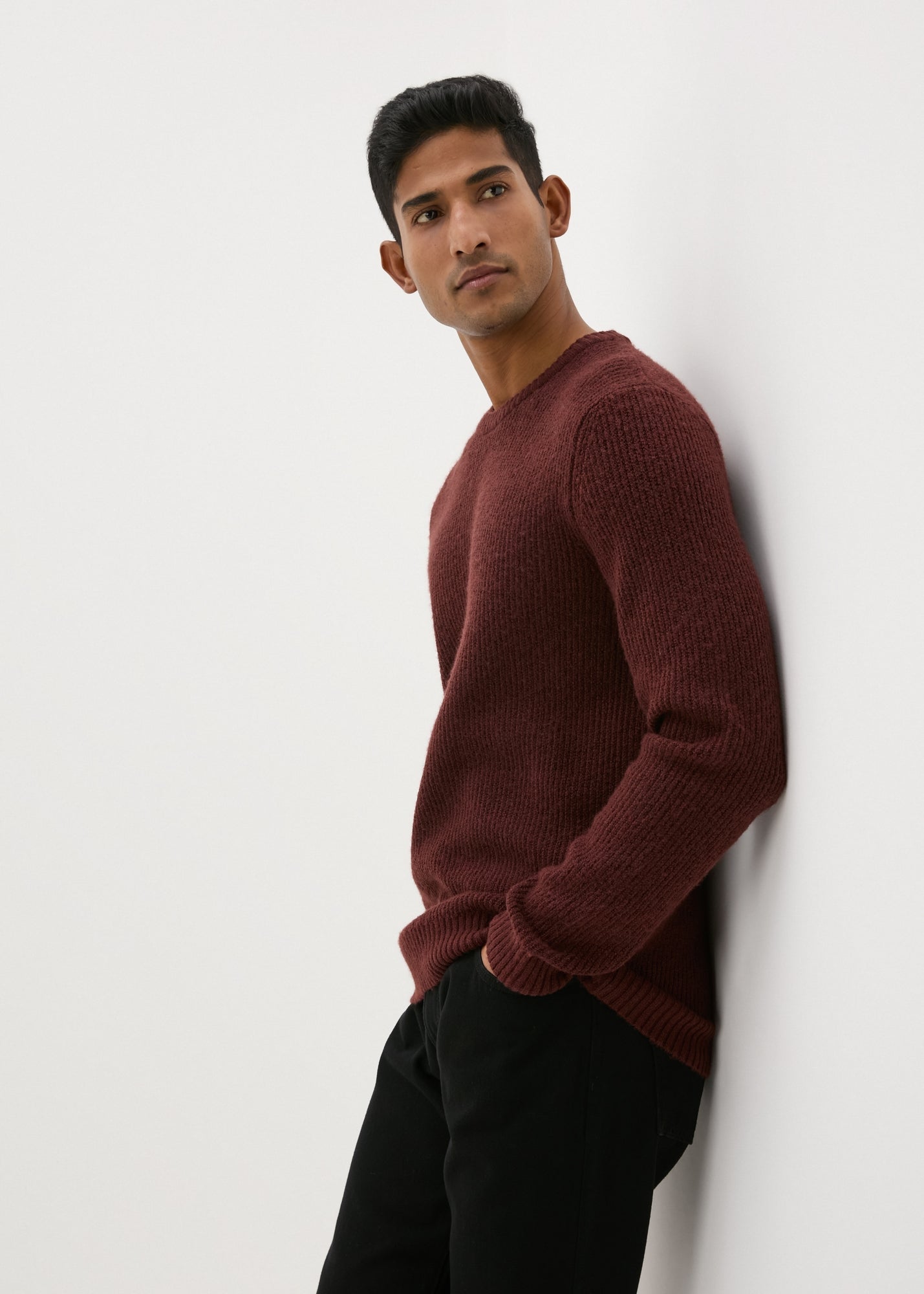 Burgundy Ribbed Crew Neck Jumper  M207273