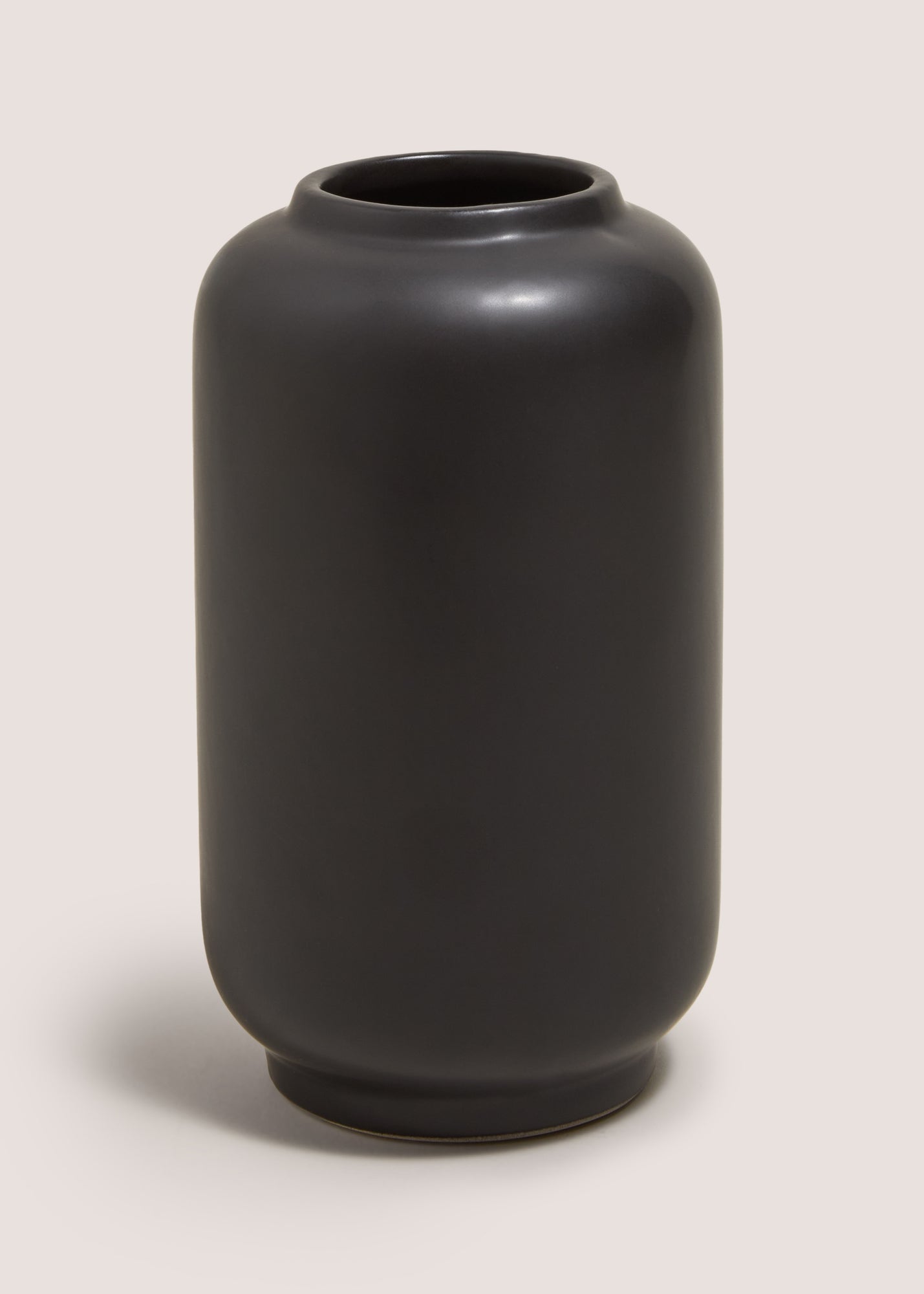 Black Ceramic Vase (9cm x 9cm x 20cm) M698736