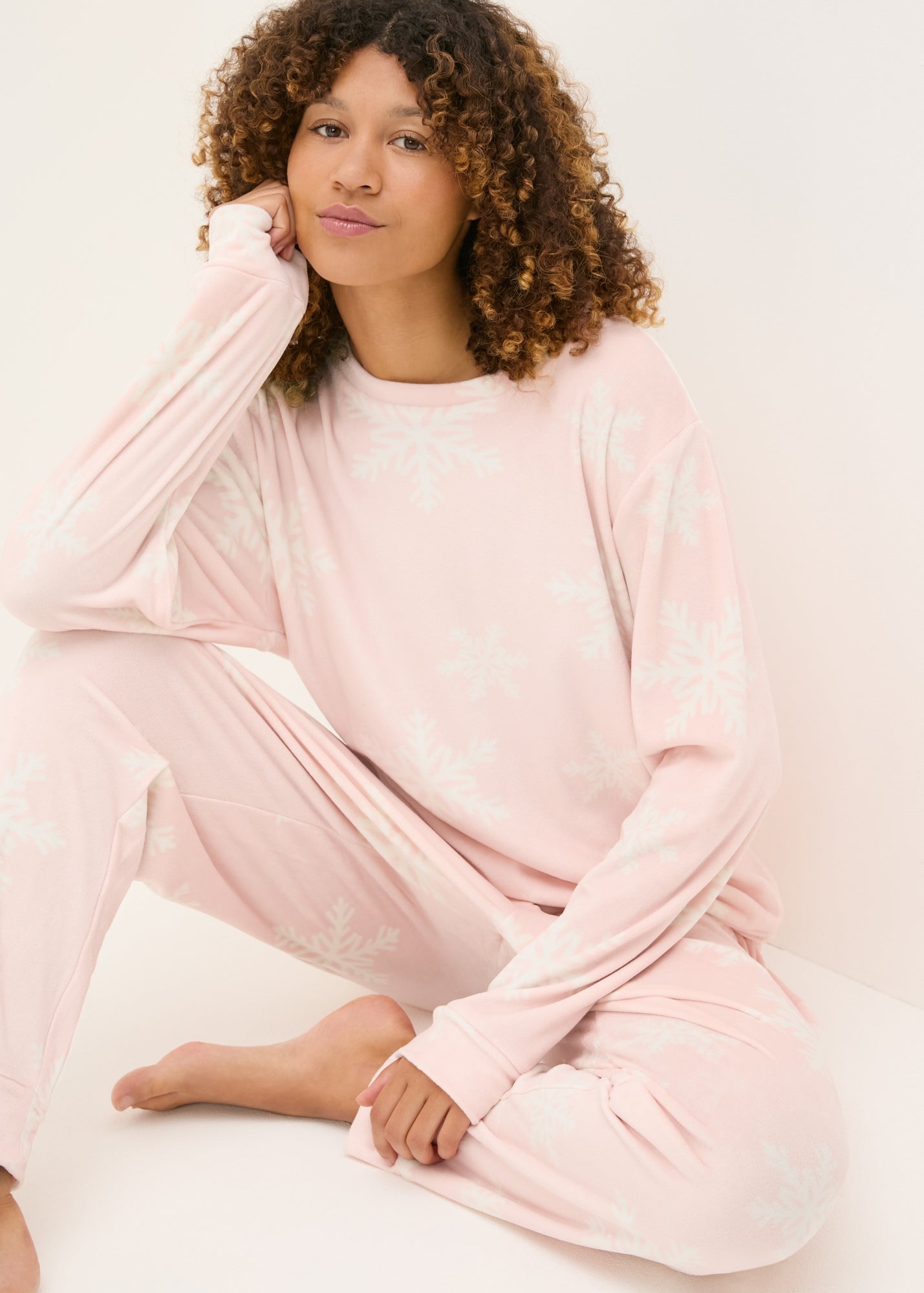 Pink Fleece Snowflake Loungewear Set  F473606