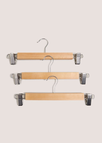 3PK WOODEN TROUSER HANGERS M485488