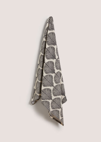 Black Monochrom Shell Beach Towel Stone M207968