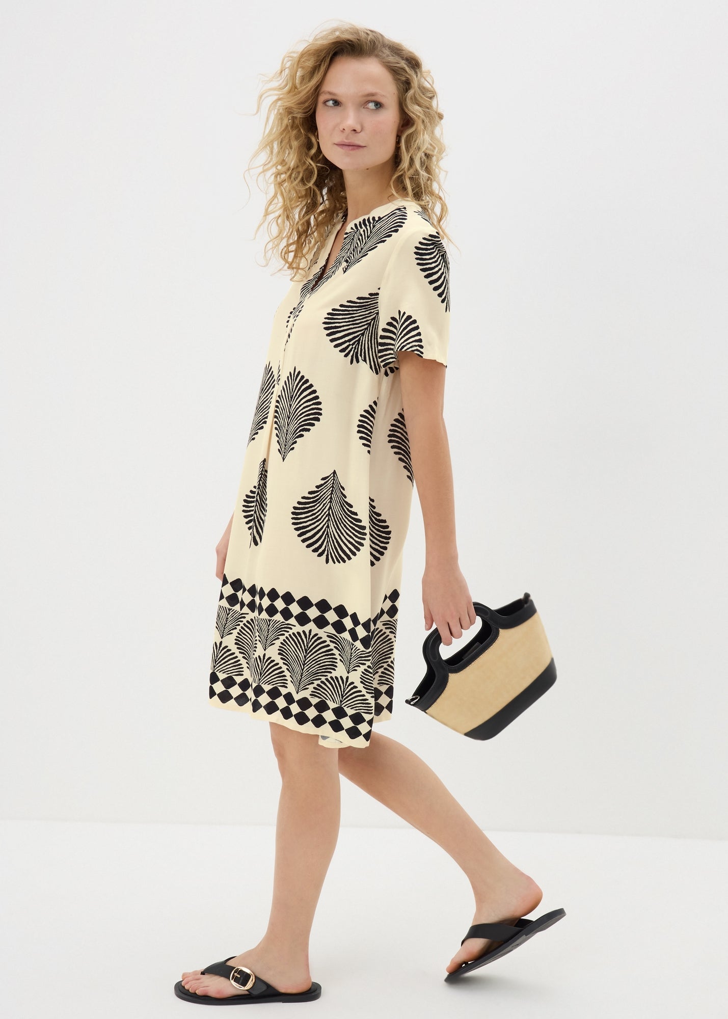 Black Monochrome Shell Tunic Beach Dress  F413823