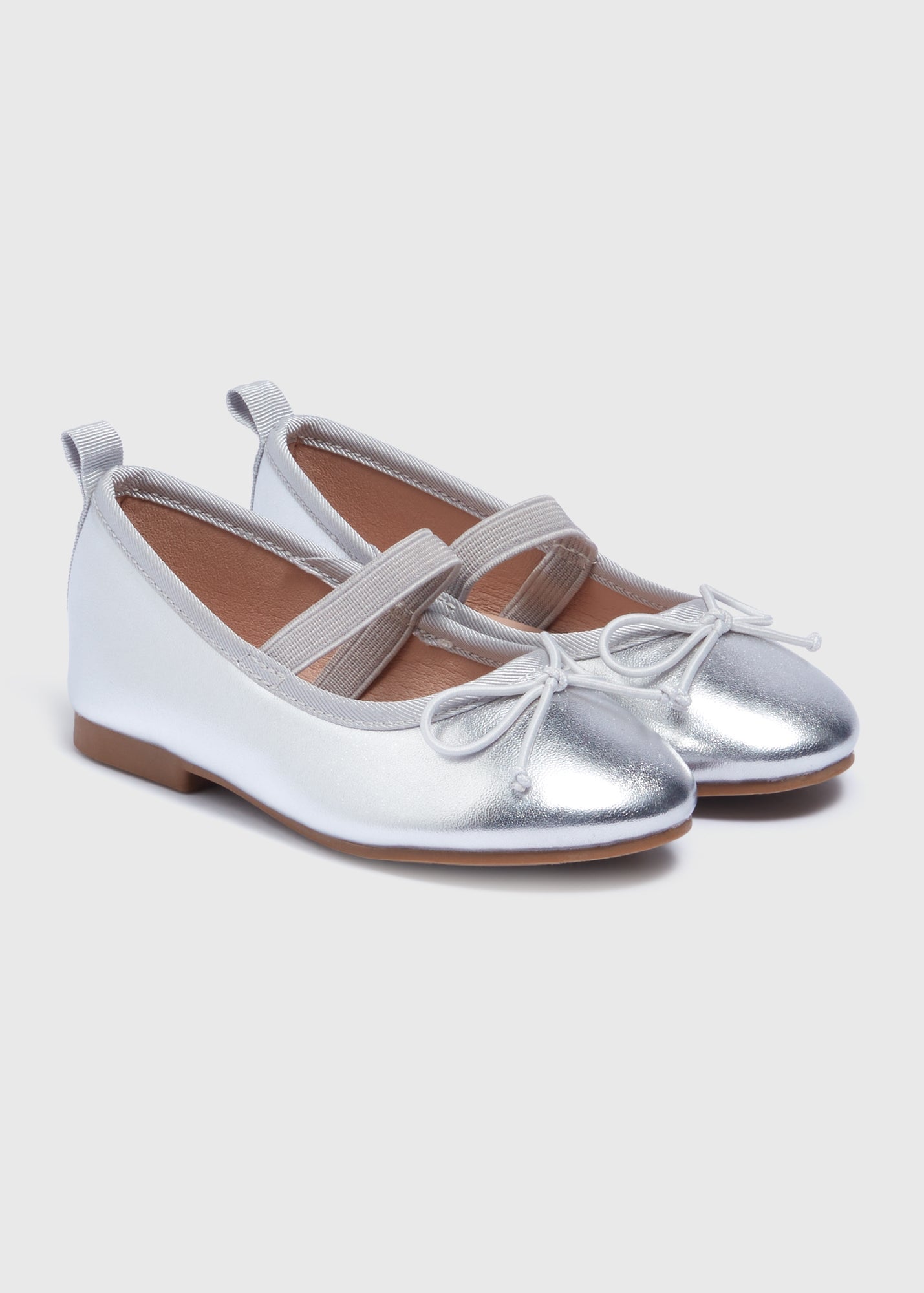 Girls Silver Bow Ballet Shoes (Younger 4-11) C304277
