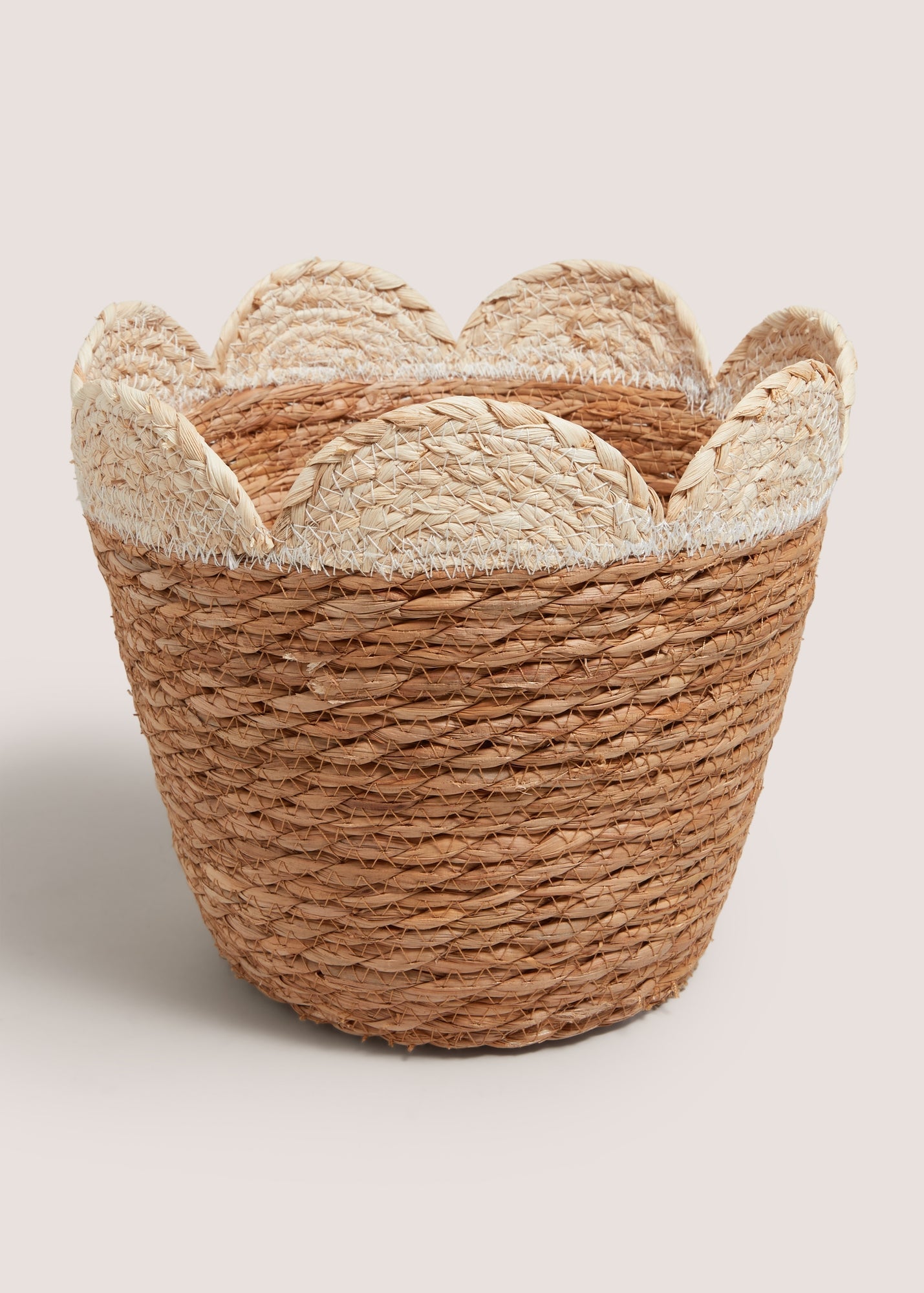 Cabana Scallop Edge Small Basket Neutral M815028