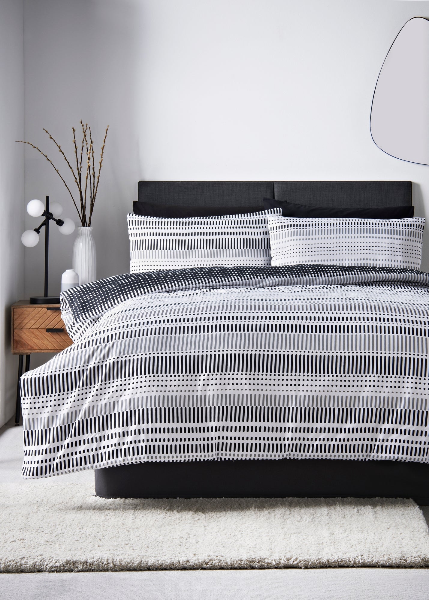 Black Dotty Stripe Duvet Set M239062