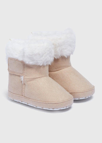 Baby Beige Fur Snug Boots (Newborn-18mths) C304412