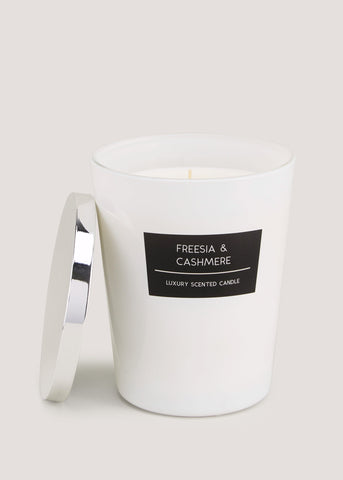Freesia & Cashmere Luxury Scented Candle (16cm x 14cm) White M697312